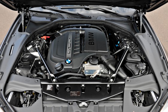 2013-BMW-Gran-Coupe-107