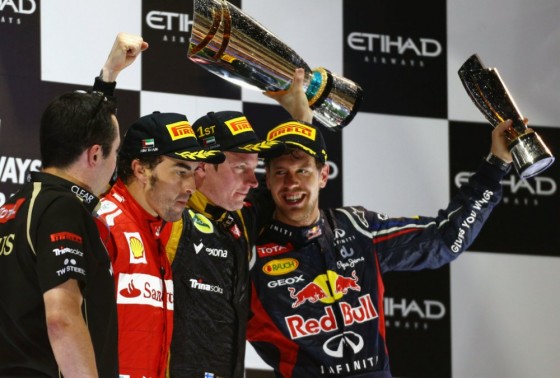 Kimi Raikkonen celebra en el podio de Abu Dhabi. (Imagen: Red Bull Content Pool / Getty Images)