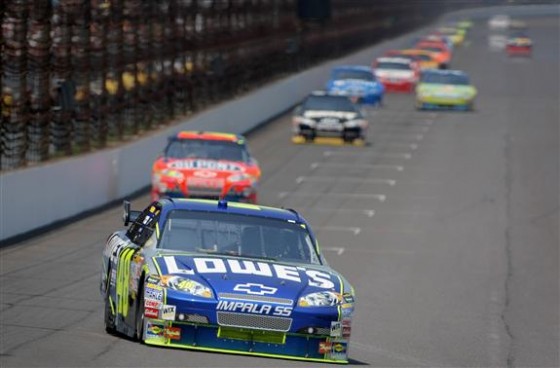 2008 indianapolis nscs jimmie johnson leads