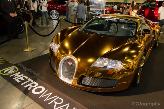 Bugatti Veyron de oro