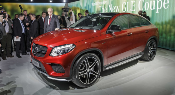 MERCEDES-BENZ GLE COUPE/GLE 450 SPORT AMG/GLE 63 AMG: SE DEMORARON LOS ALEMANES PERO SE CONVENCIERON EN QUE BMW NO PUEDE LLEVARSE TODAS LAS VENTAS CON EL X6. ASÍ QUE BÁSICAMENTE ESA ES LA MISIÓN DEL GLE COUPE. POR OTRO LADO, TAMBIÉN ES LA ANTESALA DEL FUTURO GLE “NO COUPE”, EL EX-ML. DESTACA SU NUEVA SUSPENSIÓN AIRMATIC Y UNA CAJA AUTOMÁTICA DE 9 VELOCIDADES.
