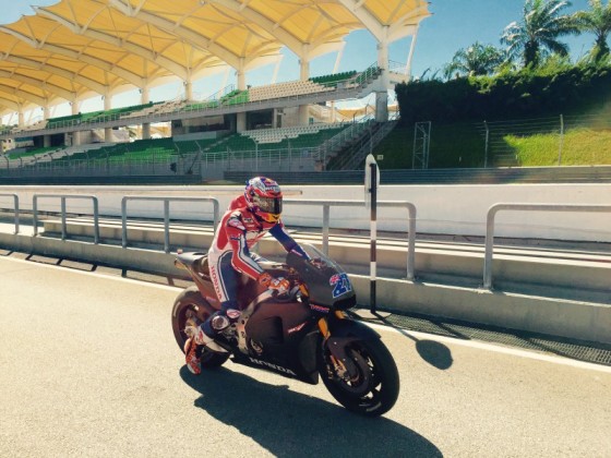 Casey Stoner probó su Honda para la temporada 2015 en Sepang. (Imagen: Honda Racing Corporation)