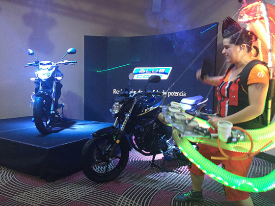 La renovada Yamaha FZ fue presentada con un espectacular show en el Hotel Sheraton en Santiago de Chile.