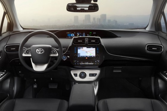 NA-2016-Toyota-Prius-3
