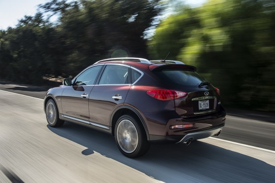 The 2016 Infiniti QX50 luxury crossover provides a unique combination of a right-sized exterior with a luxurious interior environment and suite of advanced technology features.