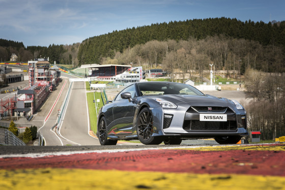 The new GT-R boasts a thoroughly refreshed exterior look that adds a high sense of style to what is already considered one of the most distinctive-looking sports cars in the marketplace.